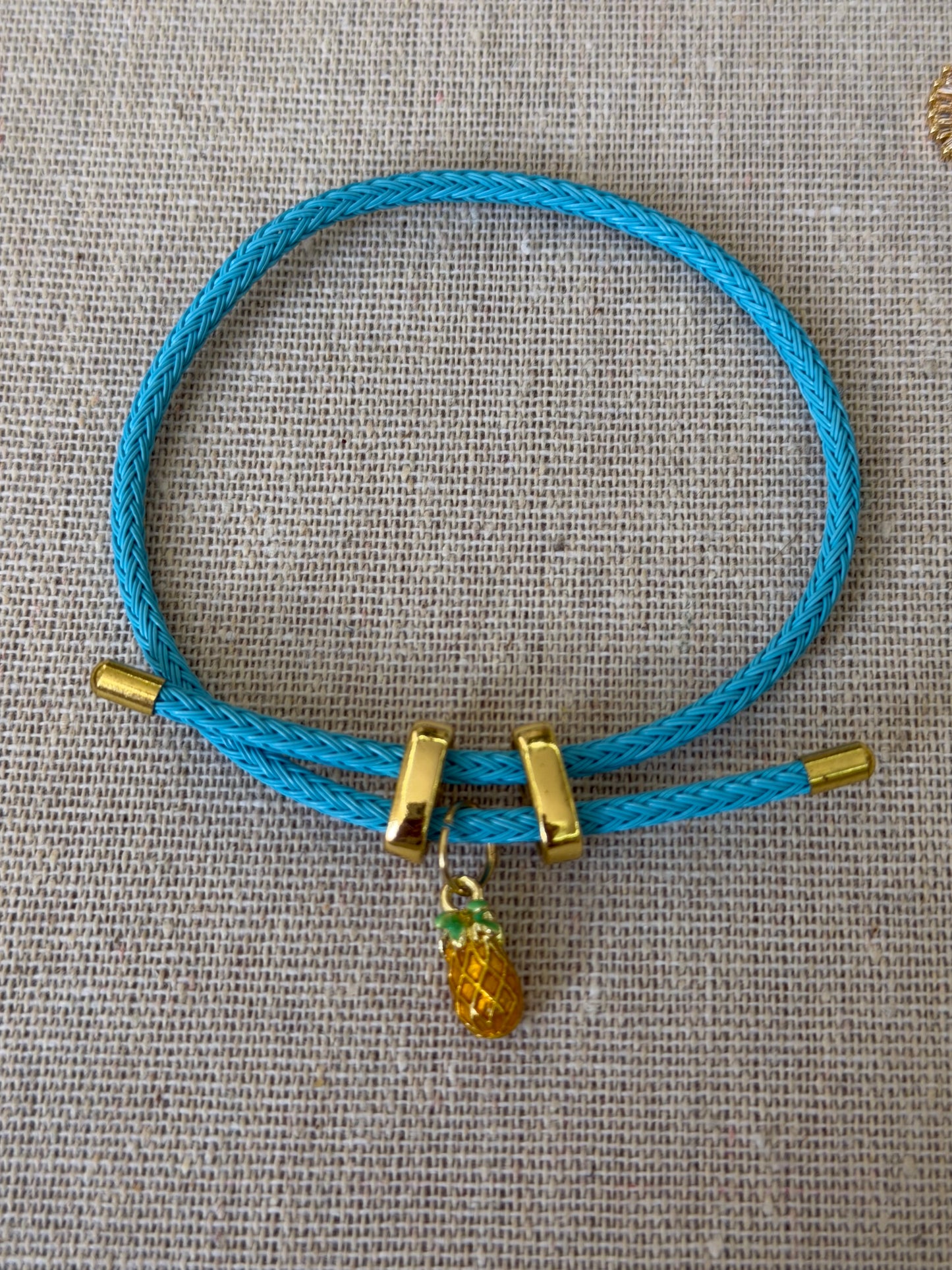 PINEAPPLE BLUE BR