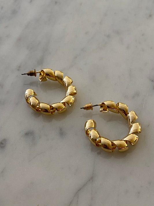 TWIRLED HOOPS
