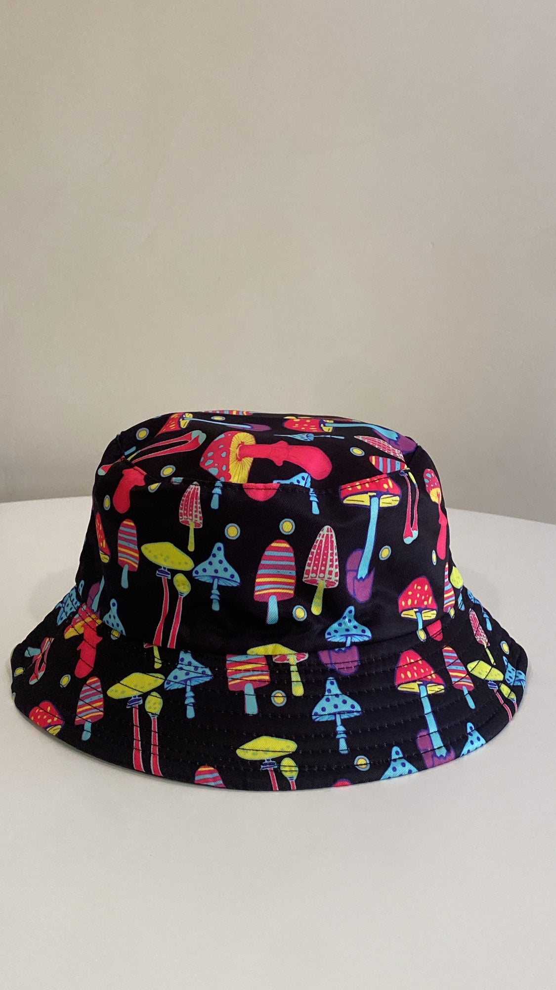 MUSHROM BUCKET HAT
