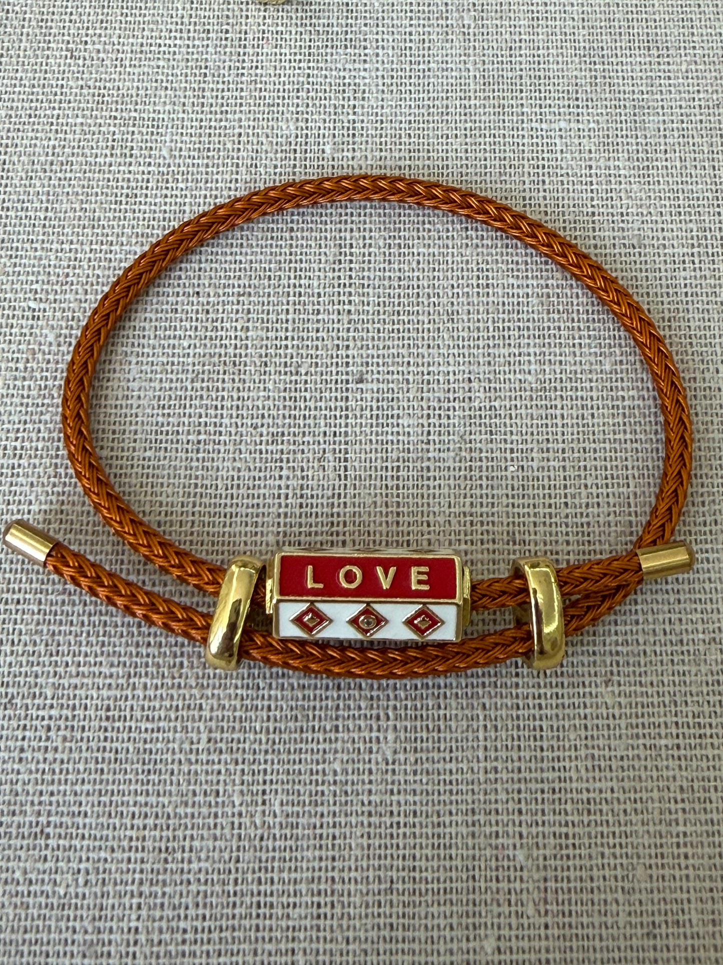 LOVE BROWN BR