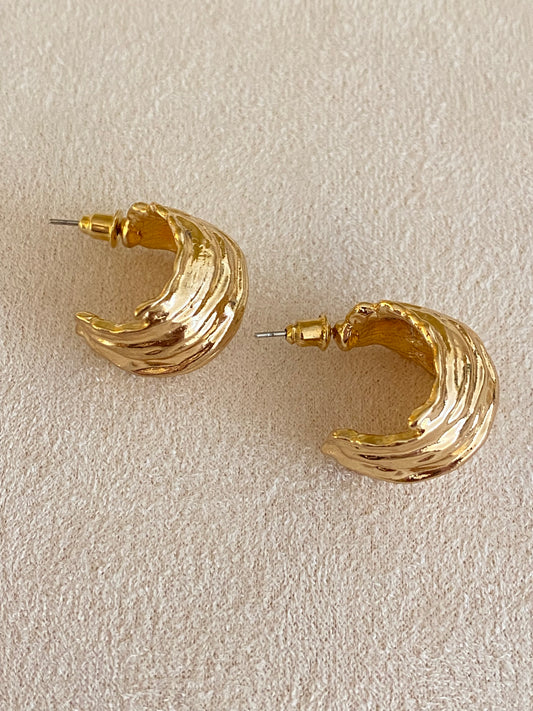 GOLDEN HOOPS