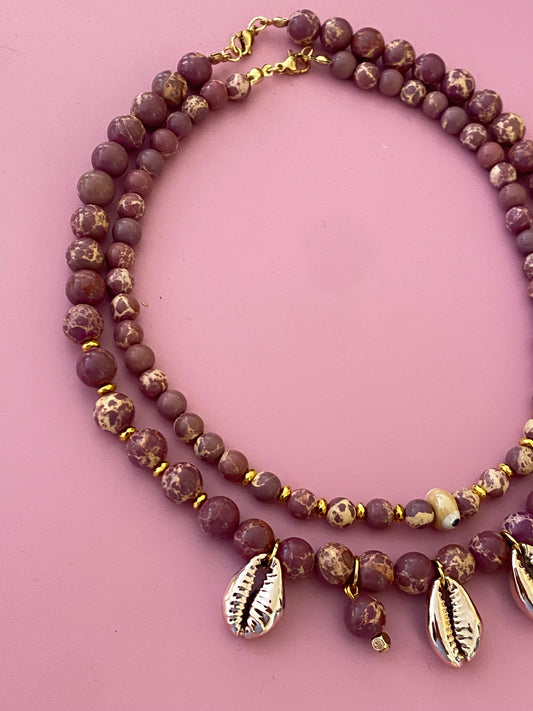 PURPLE SHELLS NECKLACE