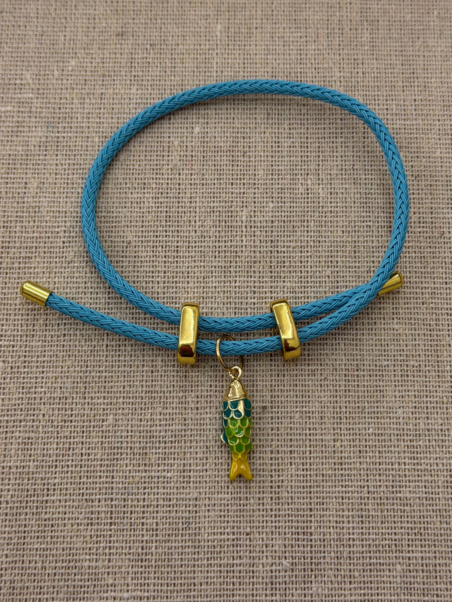 FISH BLUE BR