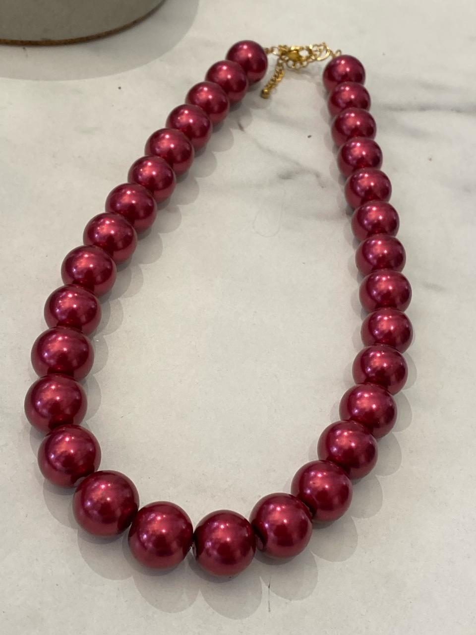 BURGUNDY NECKLACE