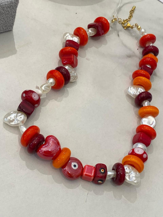 RED CERAMIC NECKLACE
