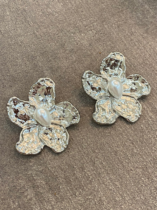 SILVER FLOWER ER