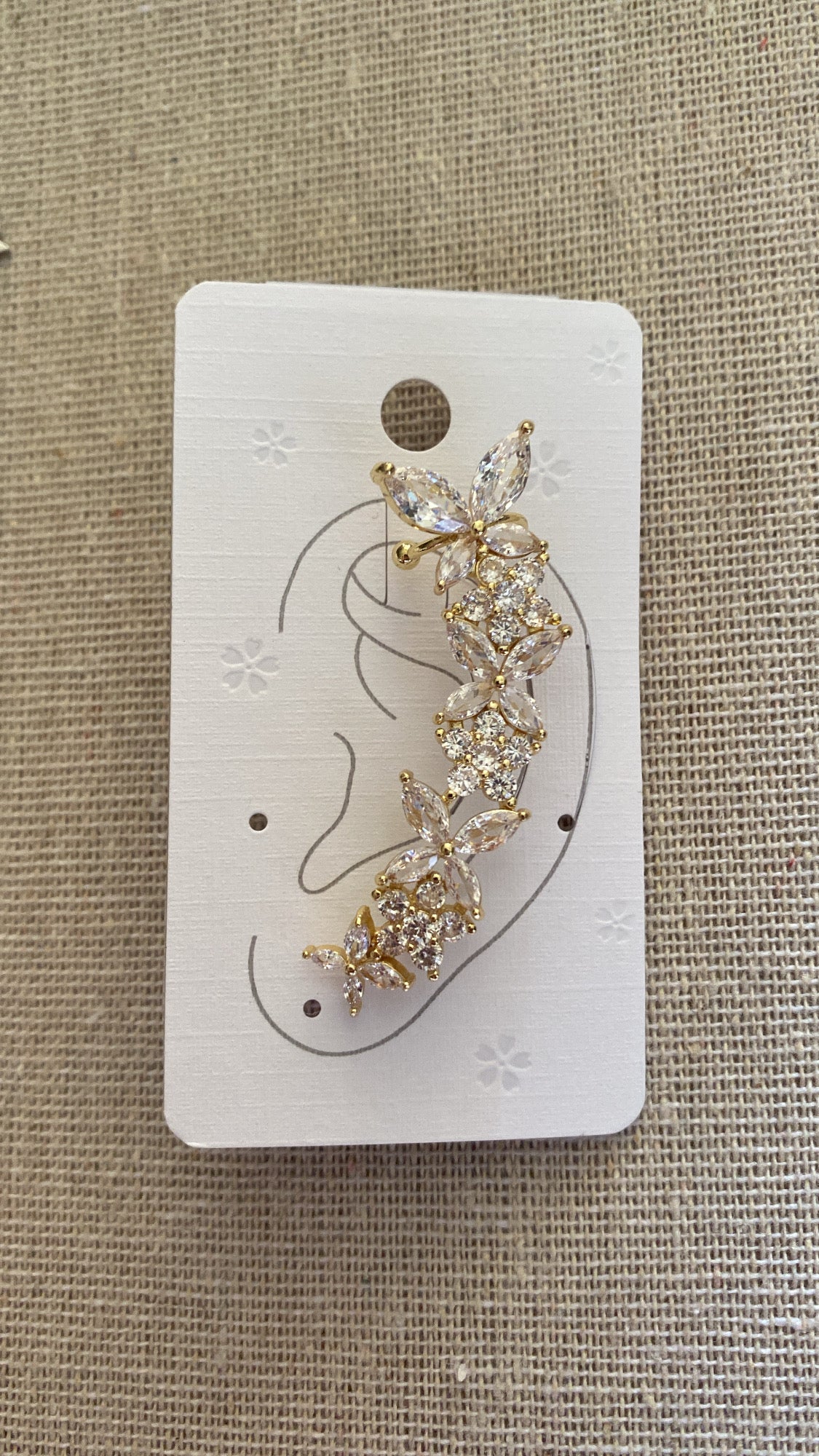 STATEMENT EARCUFFS