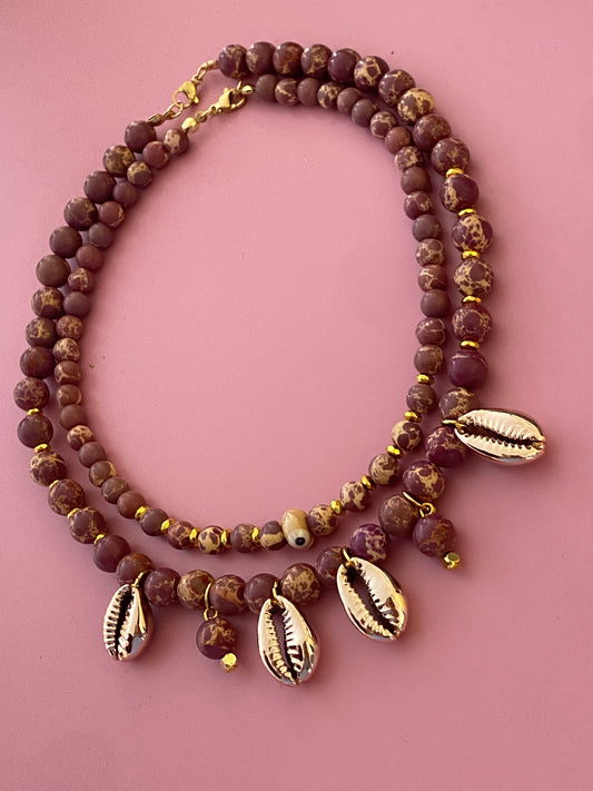 PURPLE SHELLS NECKLACE