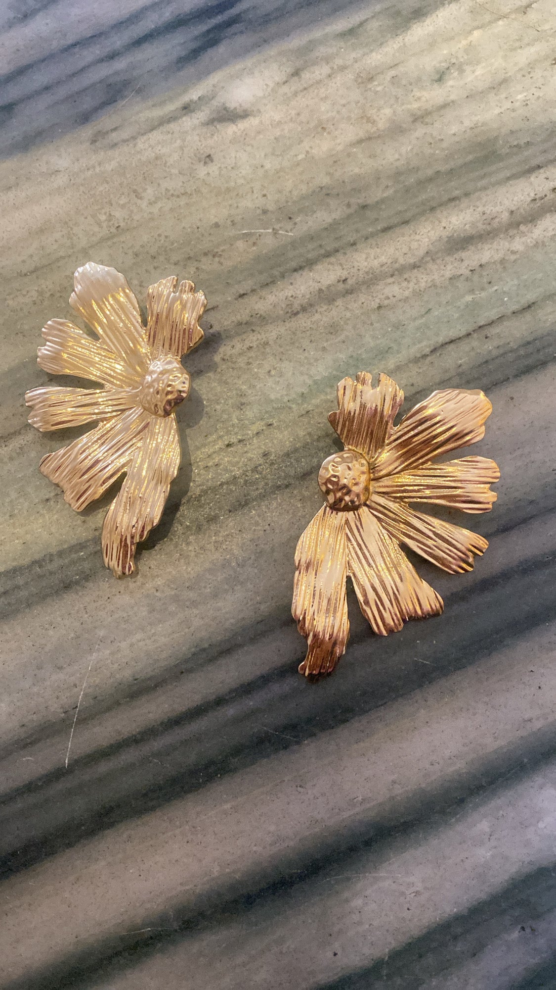 HALF FLOWER ER