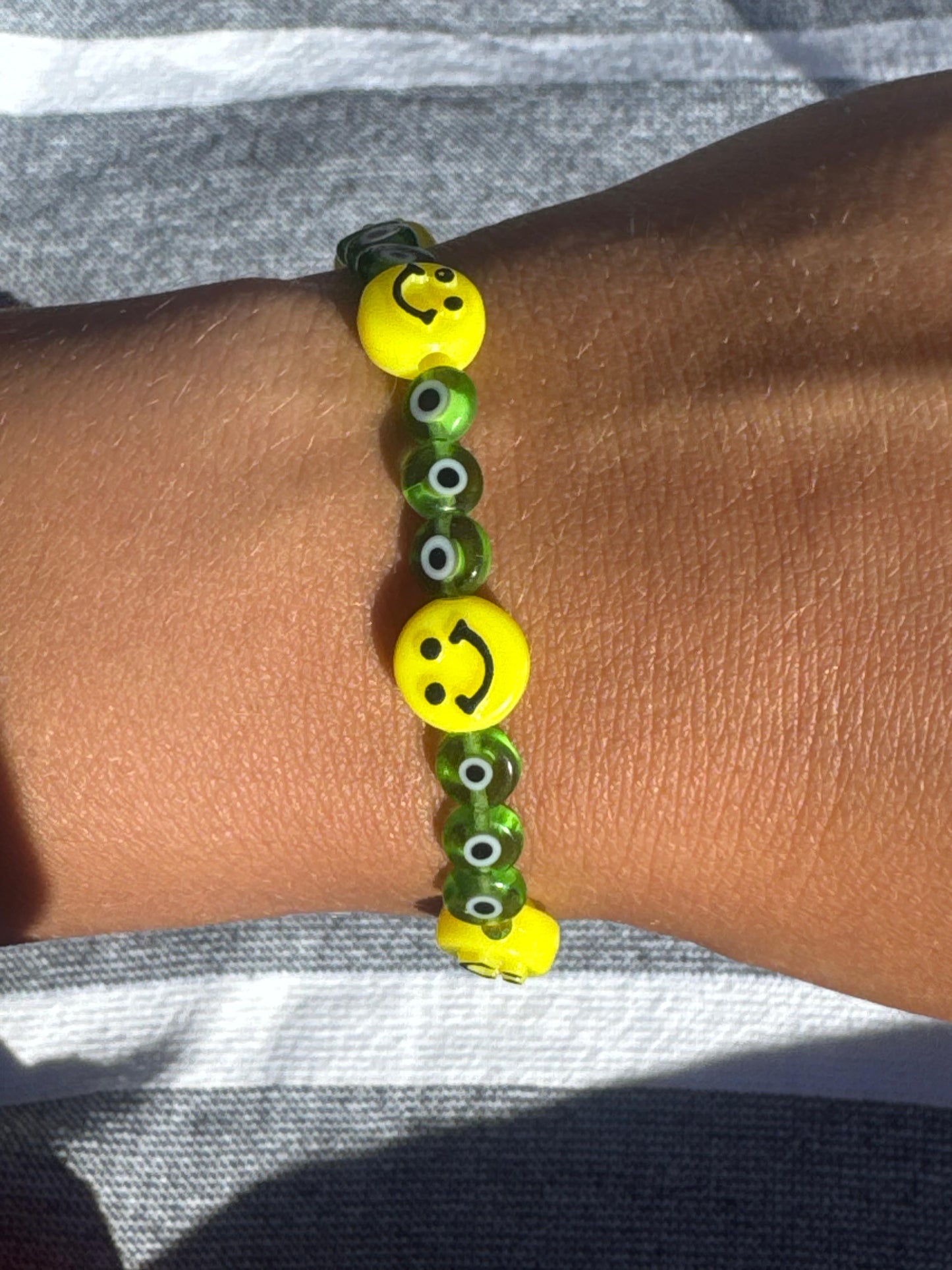 SMILEY EYE BR