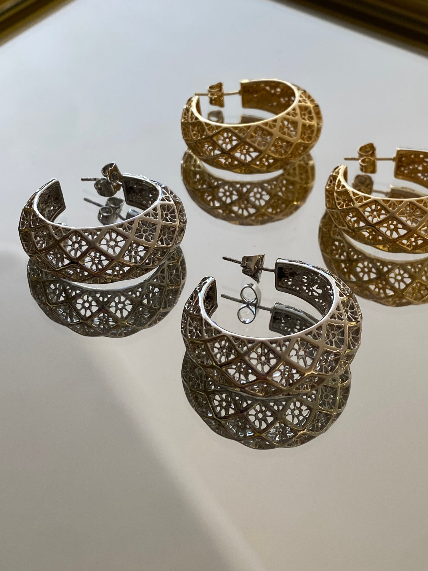 OLENA HOOPS