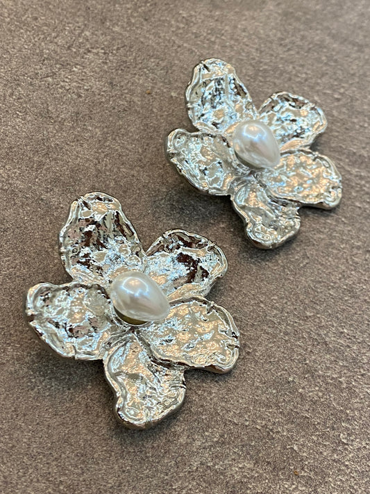 SILVER FLOWER ER