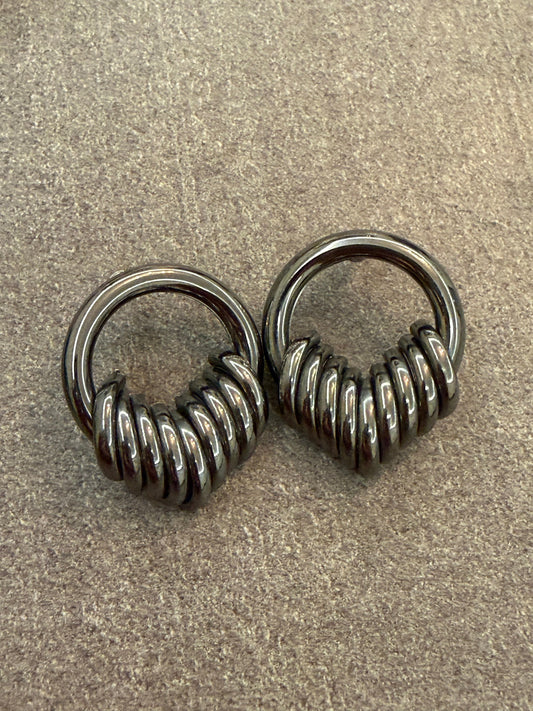 METAL BLACK ER