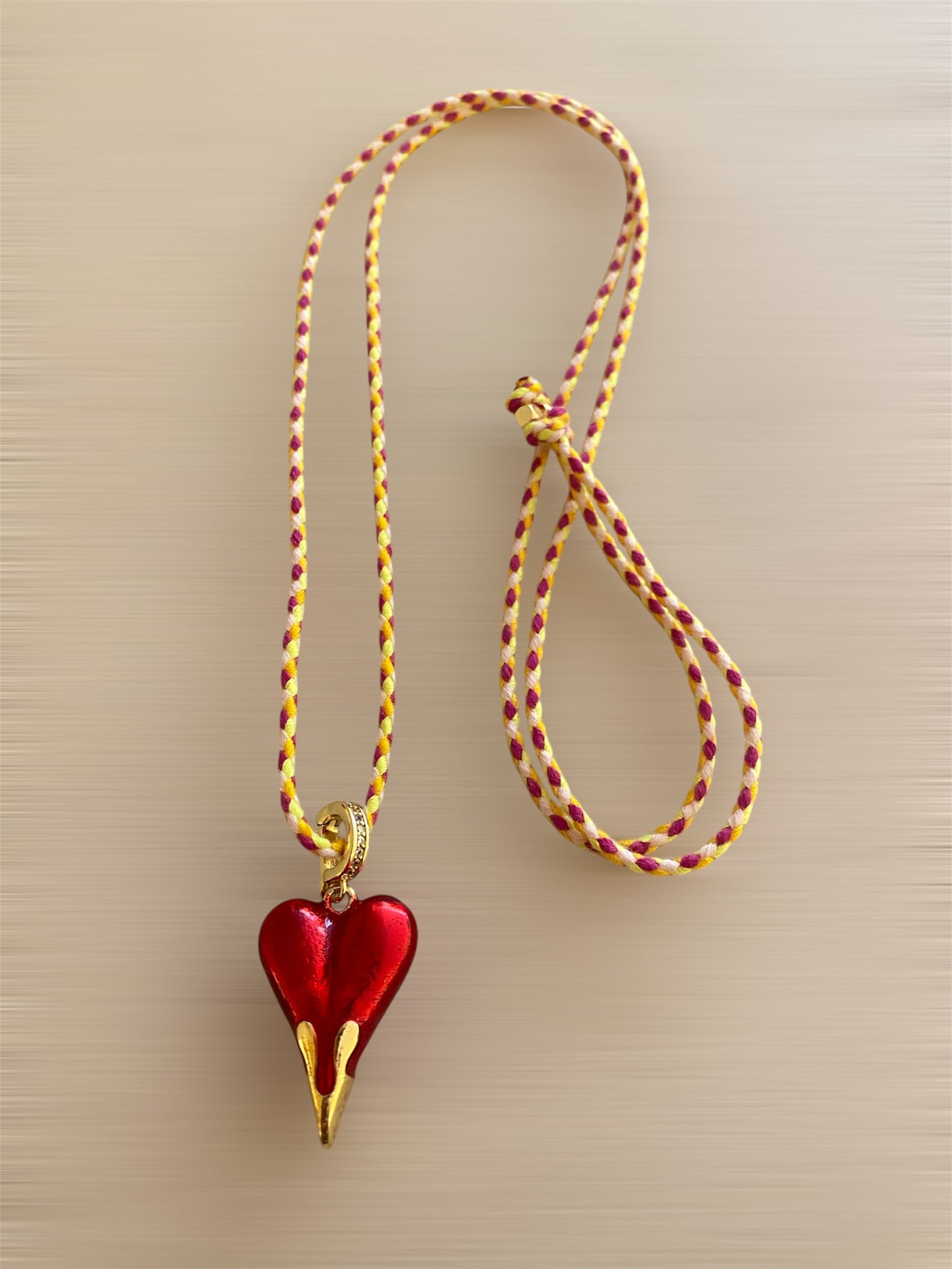 BUBBLY MELTED HEART CORD