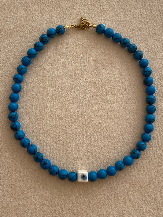 BLUE EYE CHOCKER