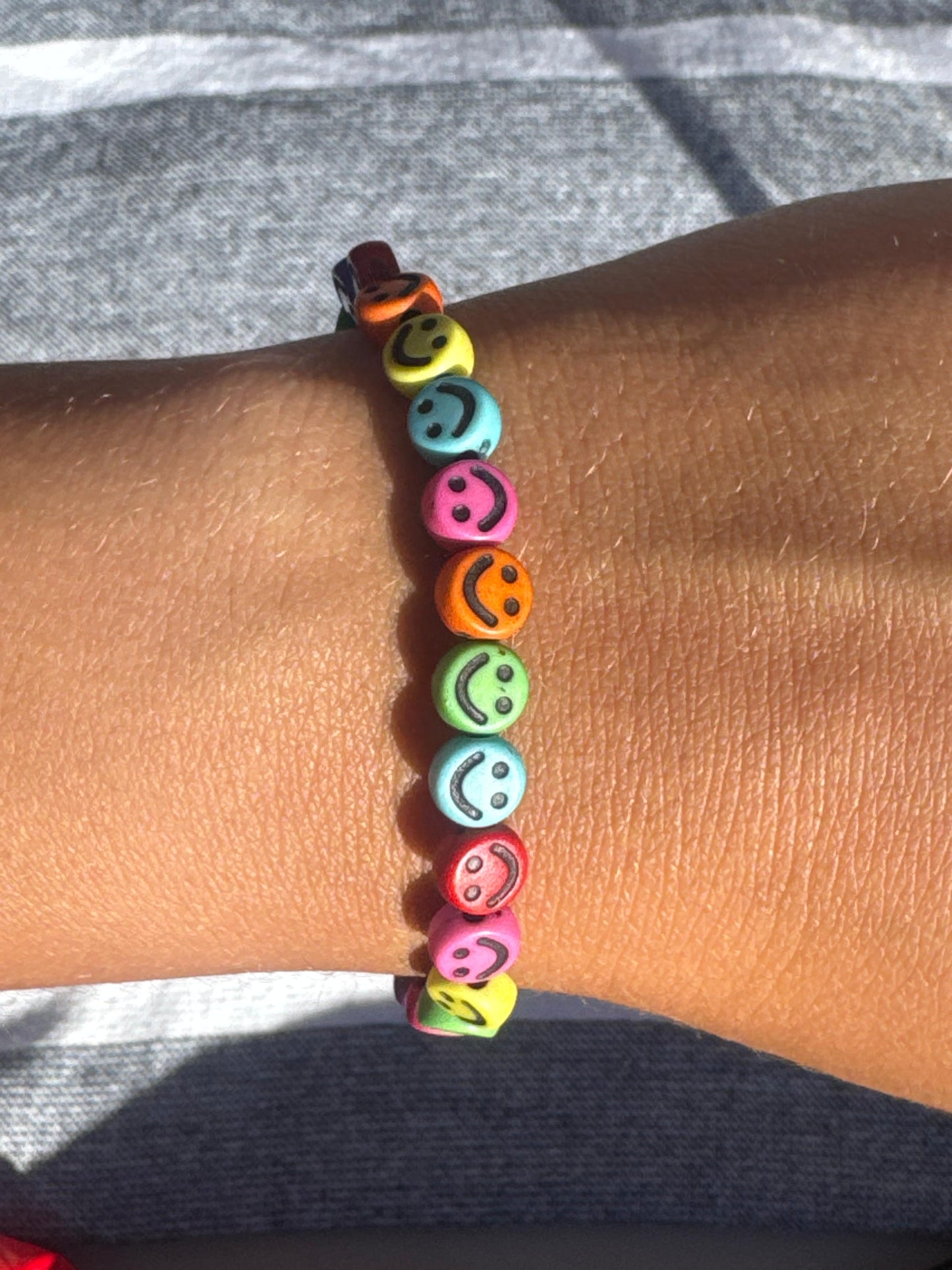 SMILEY COLORED BR
