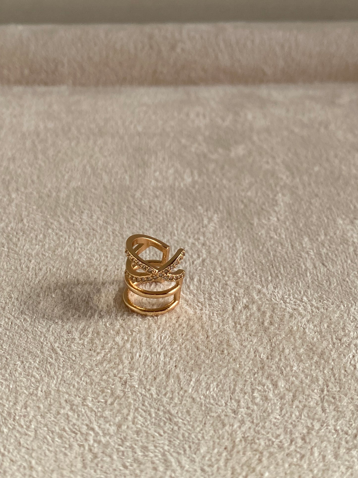 EARCUFF