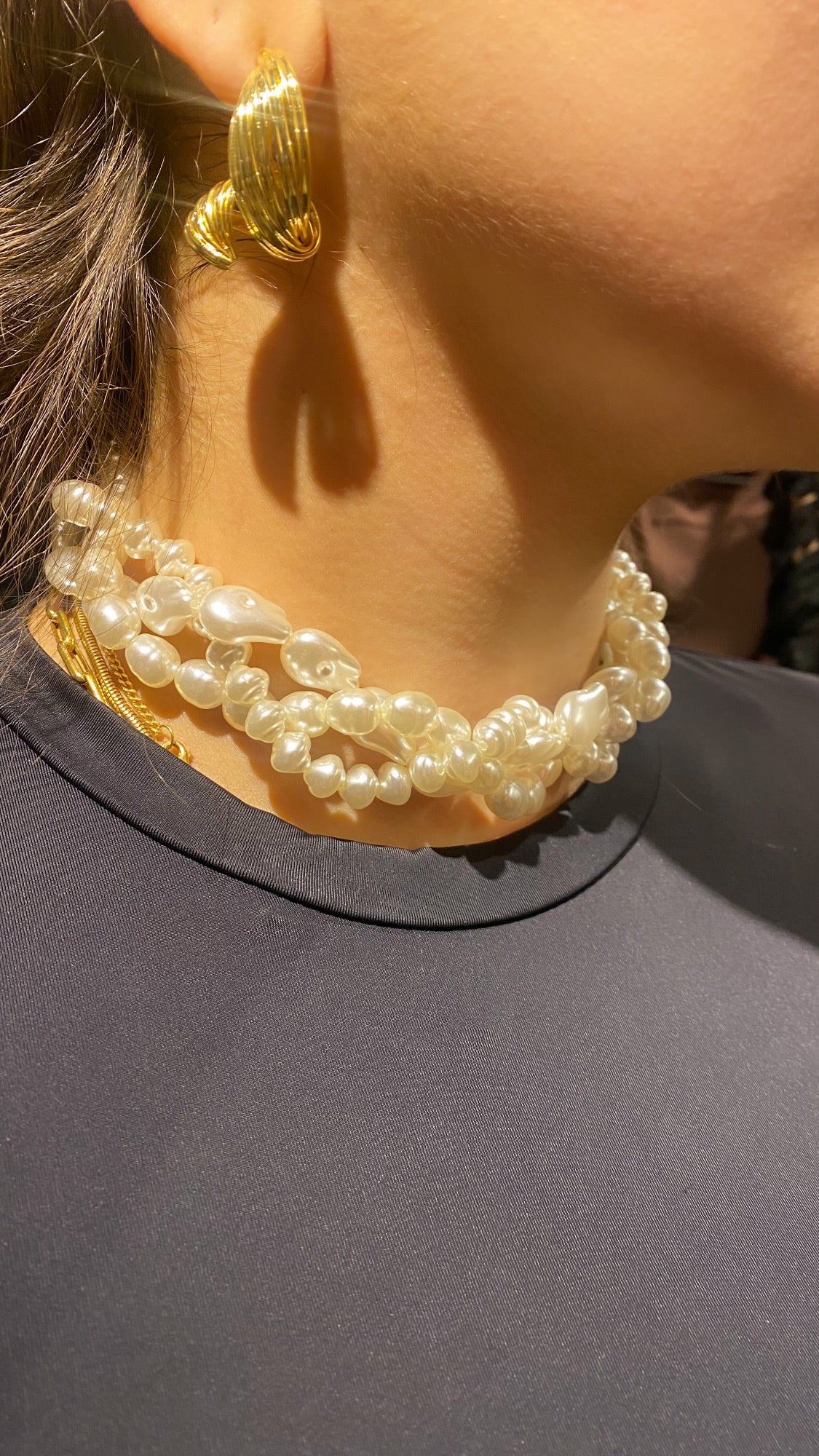 TRIPLE PEARL NECKLACE