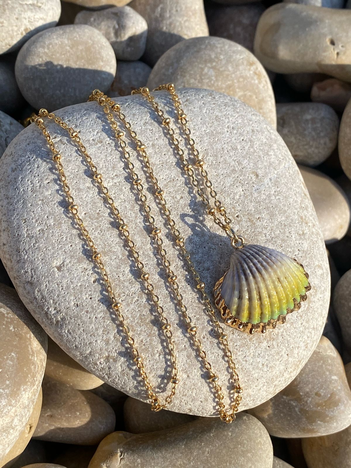 SHELL GOLD NECKLACE